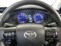 2020 Toyota Hilux SR