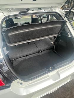 2025 Suzuki Swift Hybrid Plus UZ Pure White