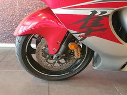 2016 Suzuki Hayabusa (GSX1300R) Hayabusa Red