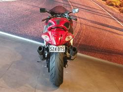 2016 Suzuki Hayabusa (GSX1300R) Hayabusa Red