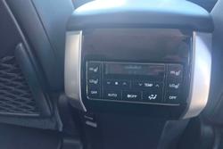 2021 Toyota Landcruiser Prado VX