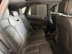 2019 Porsche
Macan S
