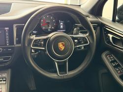 2019 Porsche
Macan S
