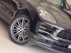 2019 Porsche
Macan S