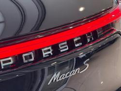 2019 Porsche
Macan S