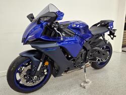 2023 YAMAHA YZF-R1 Blue