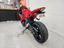 2013 Honda CBR1000RR (FIREBLADE) Red
