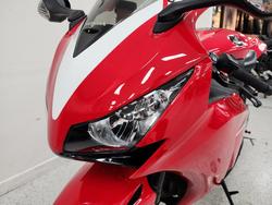 2013 Honda CBR1000RR (FIREBLADE) Red