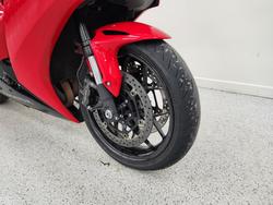 2013 Honda CBR1000RR (FIREBLADE) Red