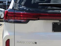 2025 LDV D90 Executive