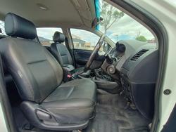 2014 Toyota Hilux Workmate TGN16R MY14 4x2 Glacier White
