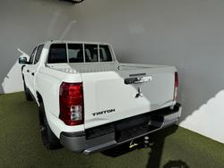 2024 Mitsubishi Triton GLX