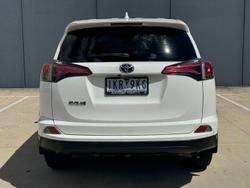 2017 Toyota RAV4 GX ZSA42R Glacier White