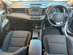 2017 Toyota RAV4 GX ZSA42R Glacier White