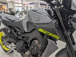2017 YAMAHA MT-09A grey