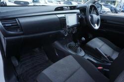 2020 Toyota
Hilux Workmate