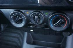 2020 Toyota
Hilux Workmate