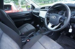 2020 Toyota
Hilux Workmate
