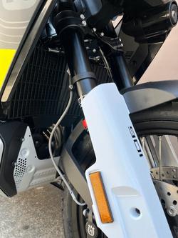 2023 HUSQVARNA NORDEN 901 TUNDRA GREY