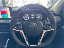 2025 LDV D90 Executive