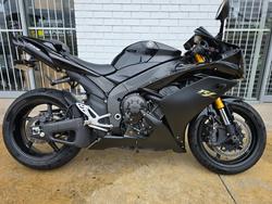 Yamaha YZF-R1