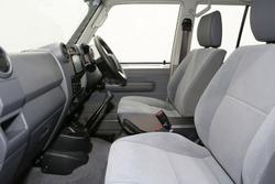 2025 Toyota Landcruiser GXL