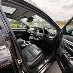 2020 Honda
                CR-V VTi LX AWD