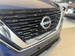 2025 Nissan X-TRAIL ST