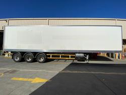 2015 Vawdrey 22P Straight Freezer Van White