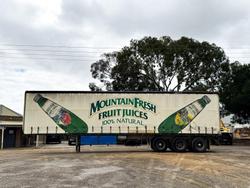 1995 Freighter 22 Pallet Curtainsider