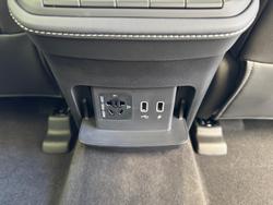 2025 LDV D90 Executive