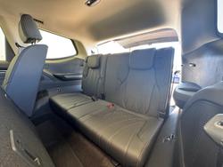 2025 LDV D90 Executive