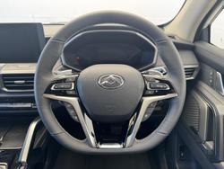 2025 LDV D90 Executive