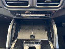 2025 LDV D90 Executive