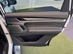 2025 LDV D90 Executive