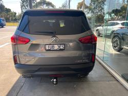 2023 LDV
                D90 Executive