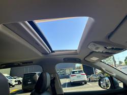 2023 LDV
                D90 Executive