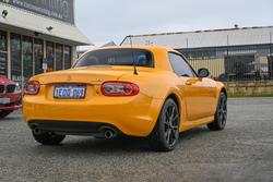 2009 Mazda
MX-5 Roadster Coupe