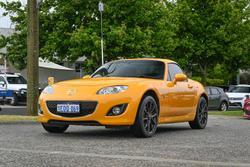 2009 Mazda
MX-5 Roadster Coupe