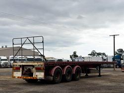 2012 CIMC 22 Pallet Flat Deck Semi Trailer **Twistlocks/Roadtrain**