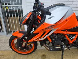 2022 Ktm 1290 SUPER DUKE R Orange