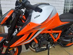 2022 Ktm 1290 SUPER DUKE R Orange