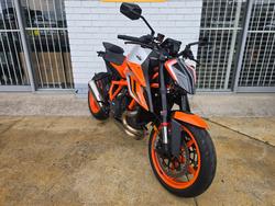 2022 Ktm 1290 SUPER DUKE R Orange