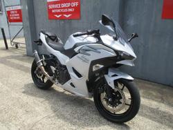2025 Kawasaki NINJA 500 SILVER