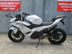 2025 Kawasaki NINJA 500 SILVER