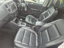 2011 Volkswagen Tiguan 147TSI 5N MY11 Four Wheel Drive Deep Black