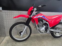 2024 Honda CRF250F RED