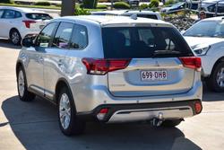 2021 Mitsubishi Outlander ES