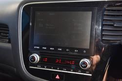 2021 Mitsubishi Outlander ES