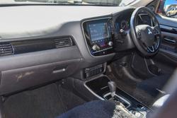 2021 Mitsubishi Outlander ES